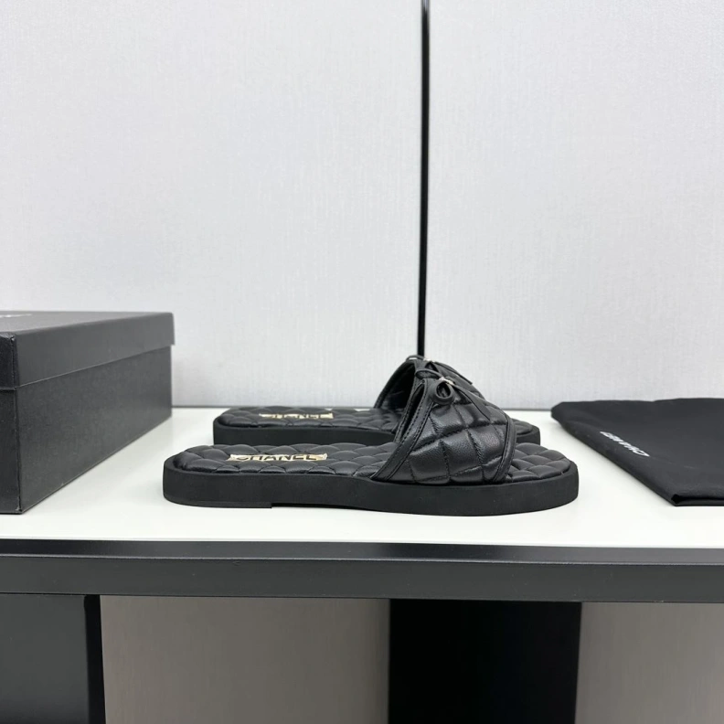 Chxnxl Slippers WellDesigned 119036