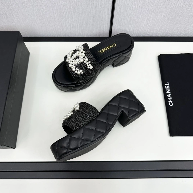 Chxnxl Slippers UrbanStyle 119024