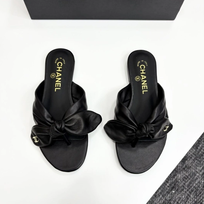 ModernLook Chxnxl Slippers 119015