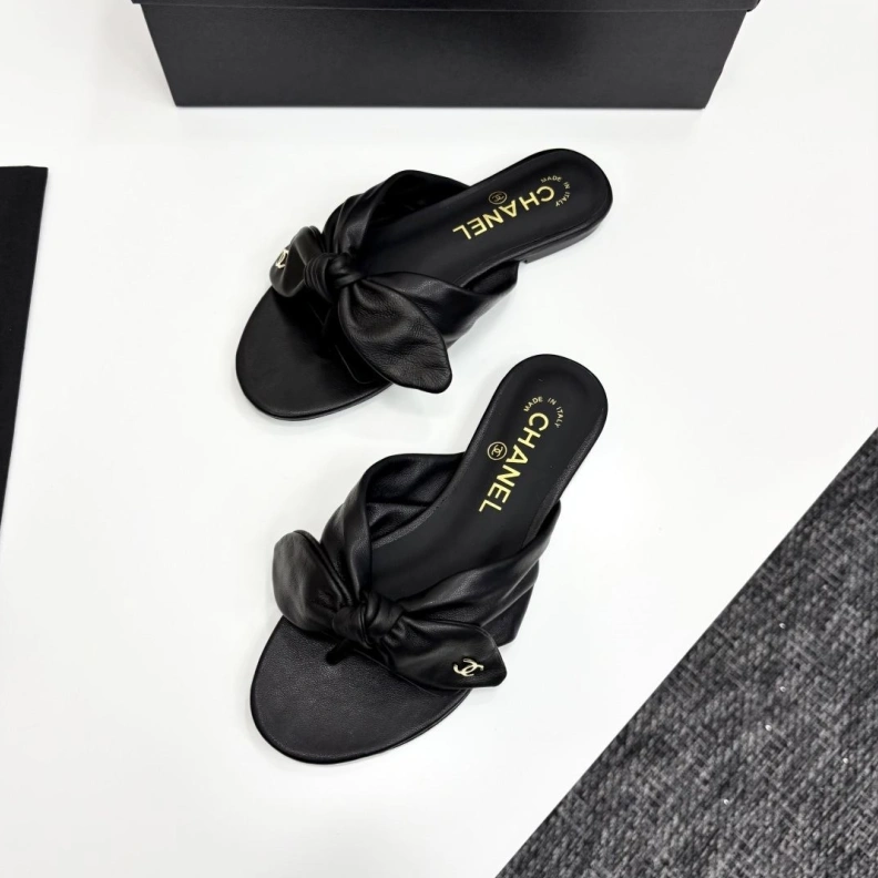 ModernLook Chxnxl Slippers 119015