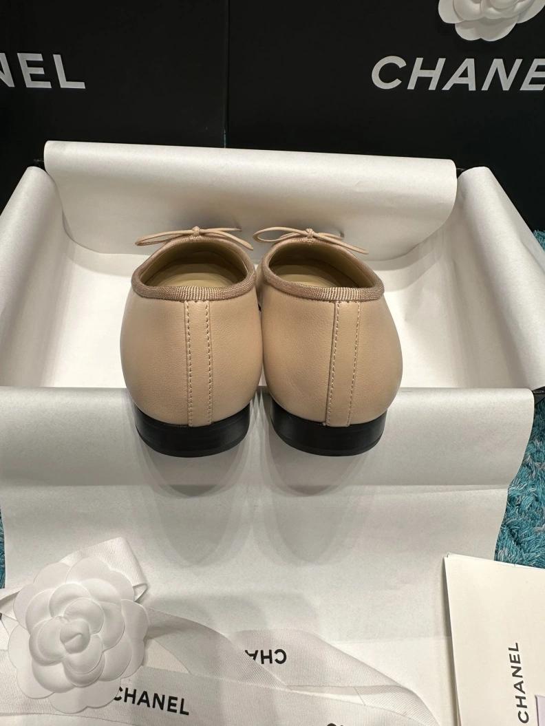 Unique Chxnxl Flat Shoes 119519