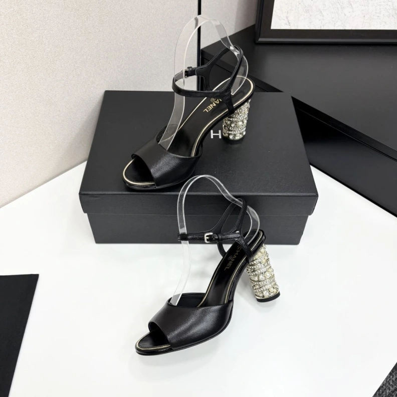 NewStyle Chxnxl Sandals 119259