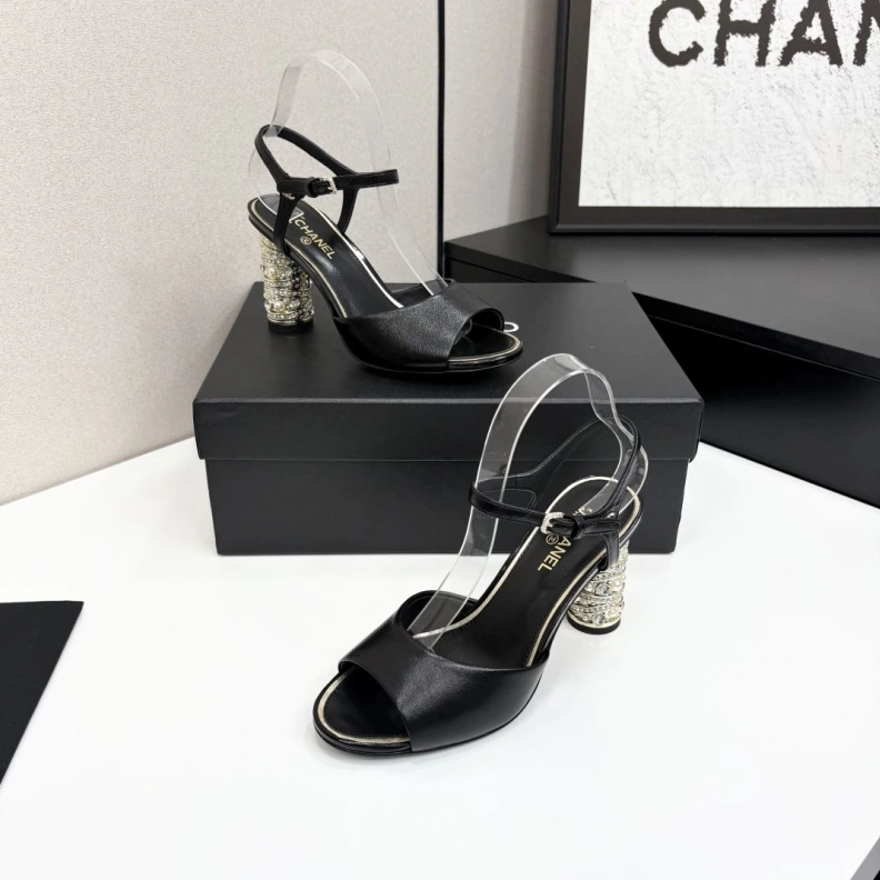 NewStyle Chxnxl Sandals 119259