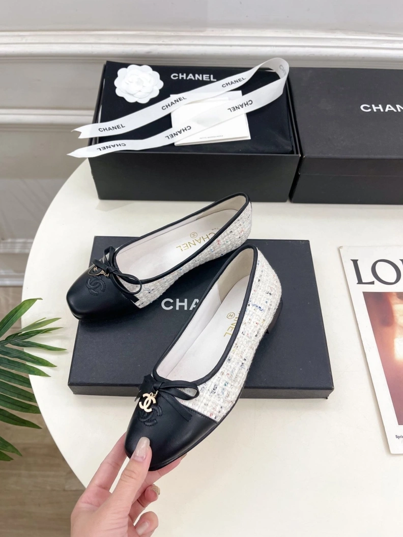 Trendsetting Chxnxl Flat Shoes 119512