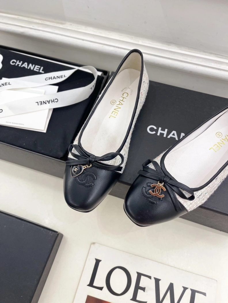 Trendsetting Chxnxl Flat Shoes 119512