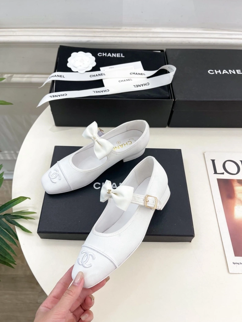 Chxnxl Flat Shoes Bold 119504