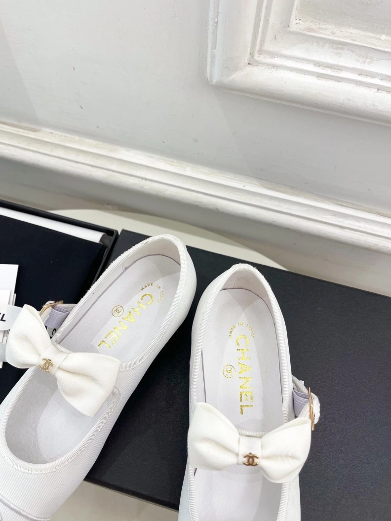 Chxnxl Flat Shoes Bold 119504