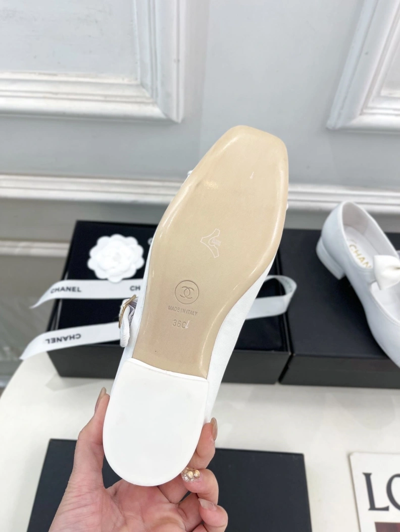 Chxnxl Flat Shoes Bold 119504