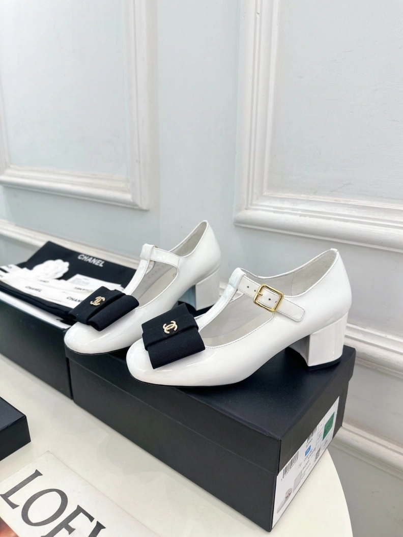 Resilient Chxnxl High Heels 119334