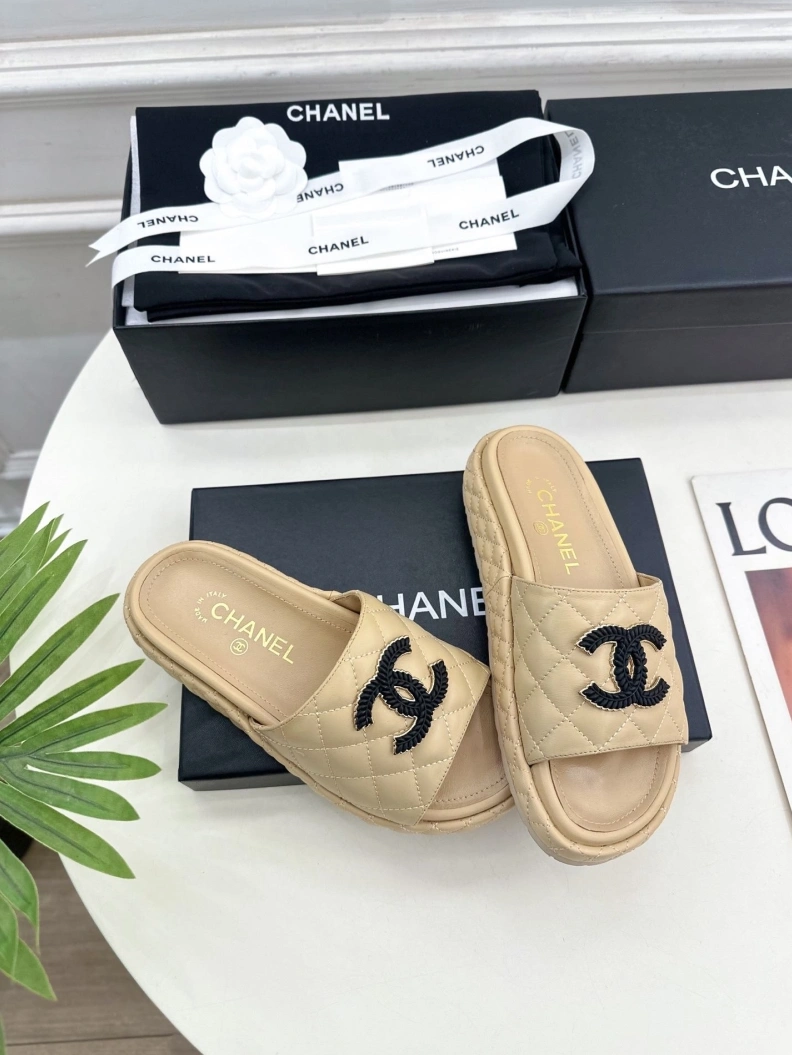 GoodFit Chxnxl Slippers 119001