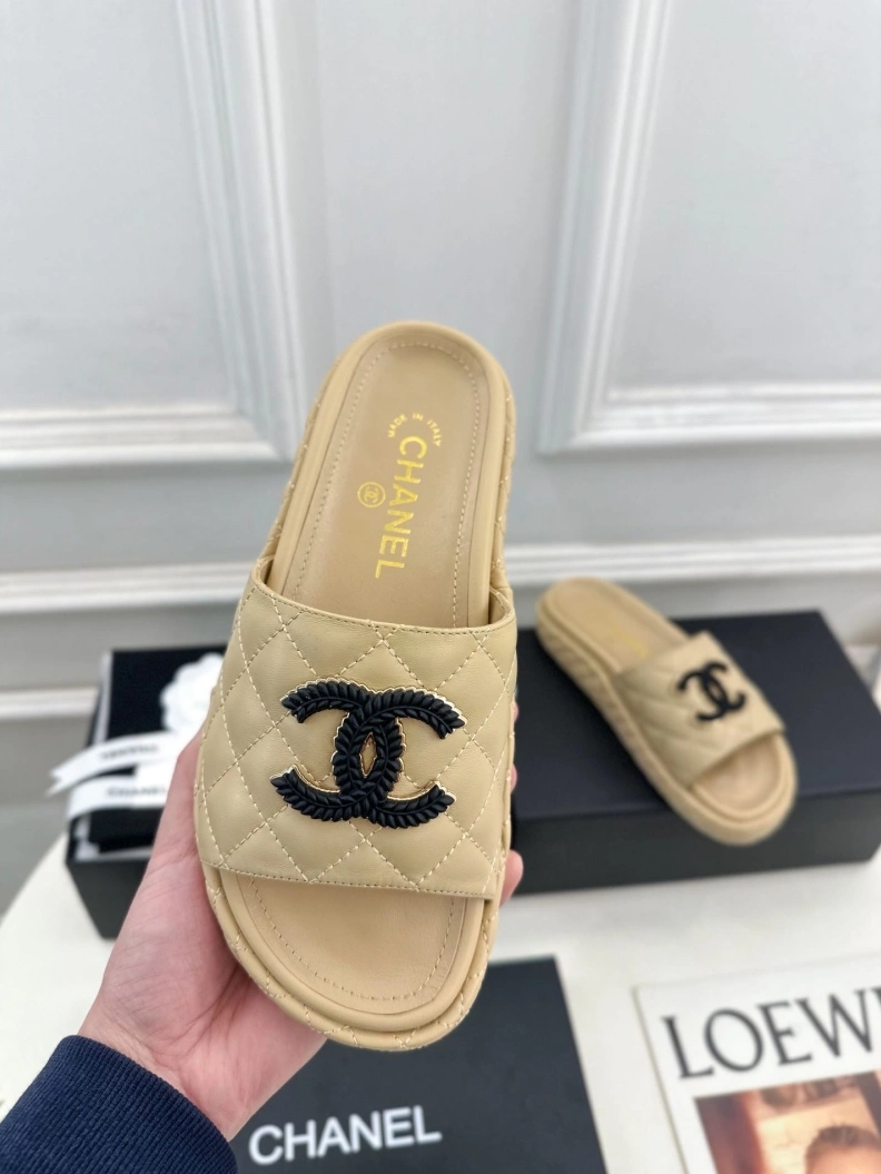 GoodFit Chxnxl Slippers 119001
