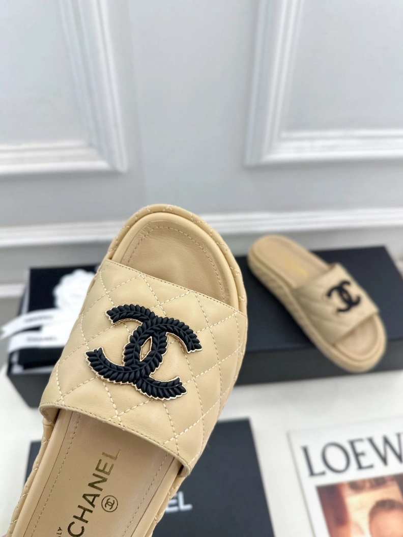 GoodFit Chxnxl Slippers 119001