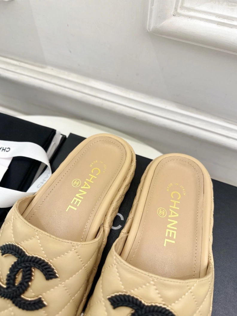 GoodFit Chxnxl Slippers 119001