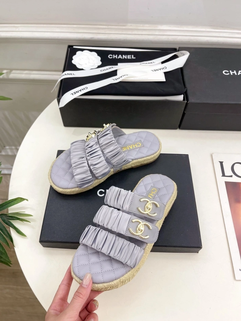 ModernLook Chxnxl Slippers 118995