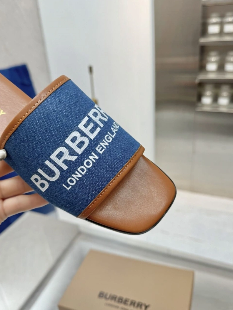 TopPick Bxrbxrry Slippers 114839
