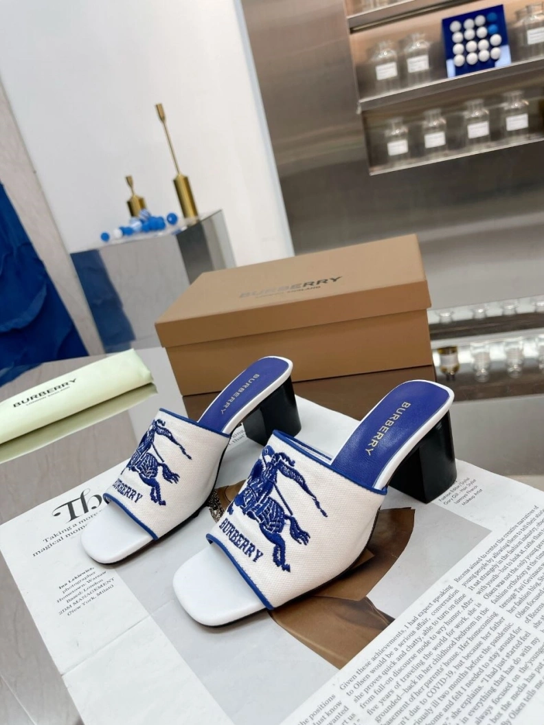 Cozy Bxrbxrry Slippers 114834