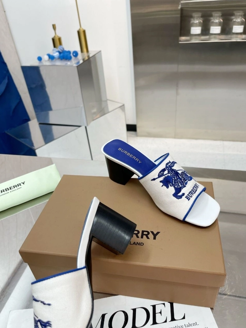 Cozy Bxrbxrry Slippers 114834