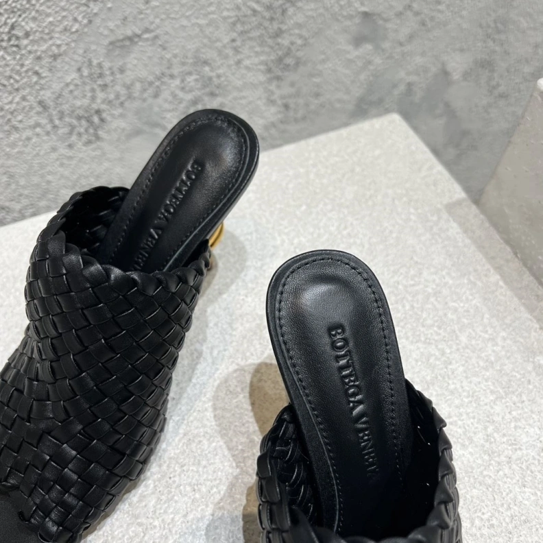Lightweight Othxr Sandals 212172