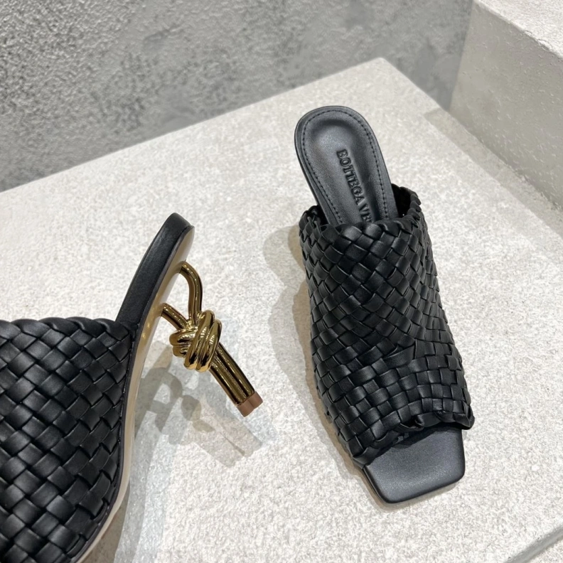 Lightweight Othxr Sandals 212172