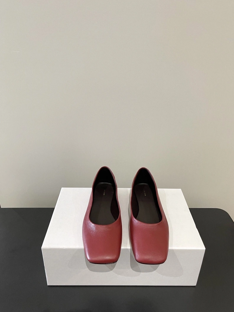 Trendsetting Othxr flat shoes 212322