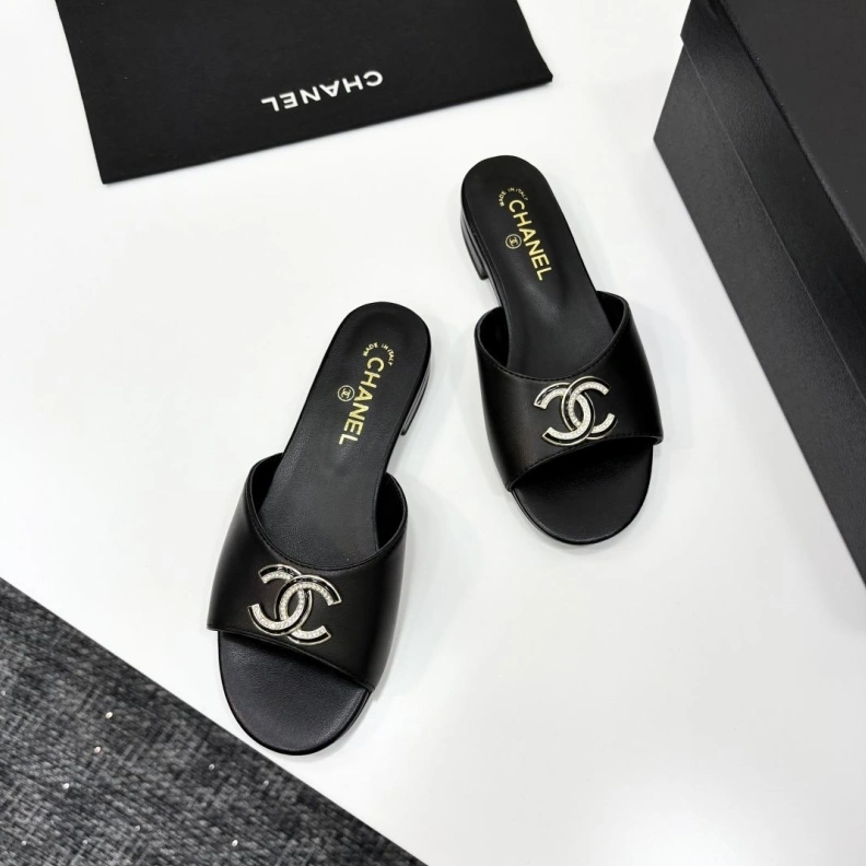 Chxnxl Slippers Bright 118990