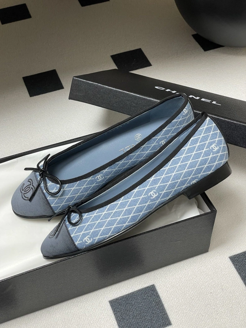 Efficient Chxnxl Flat Shoes 119503