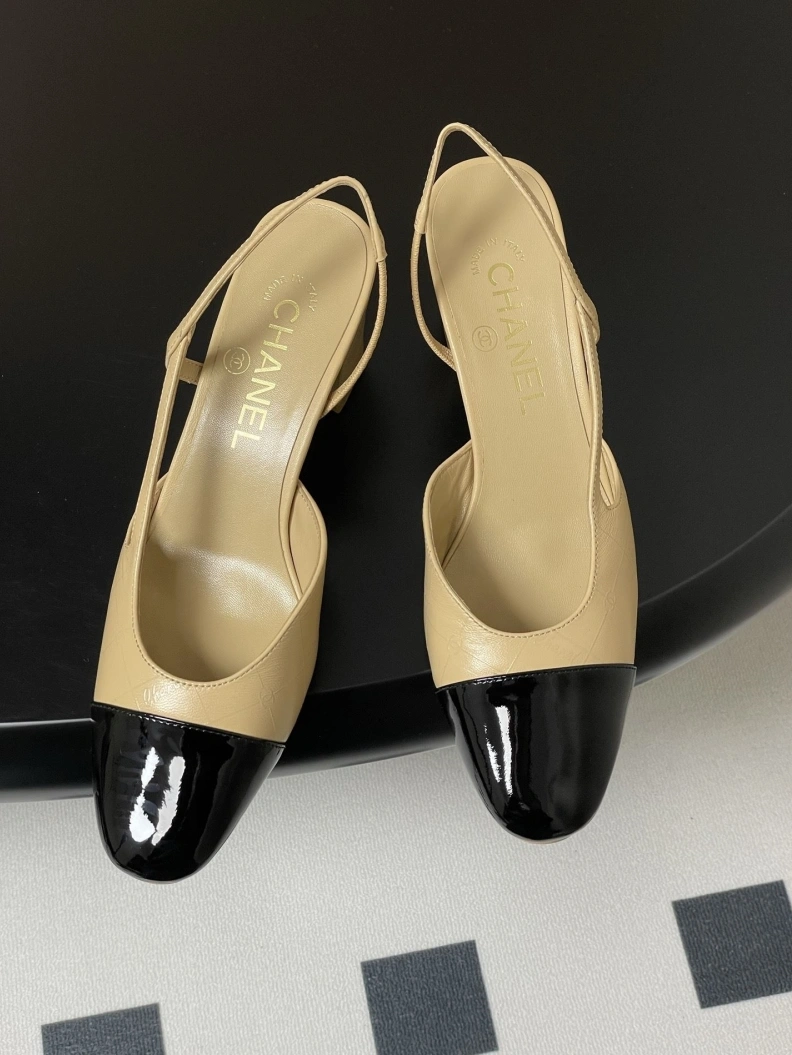 ModernLook Chxnxl Sandals 119244