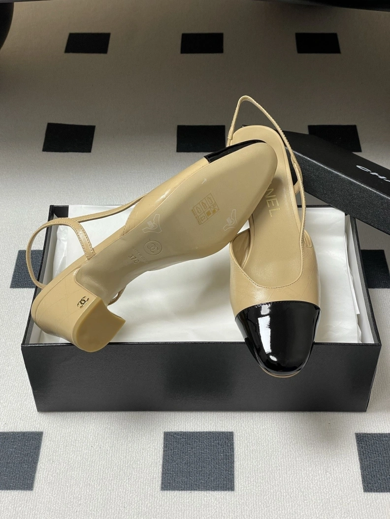 ModernLook Chxnxl Sandals 119244