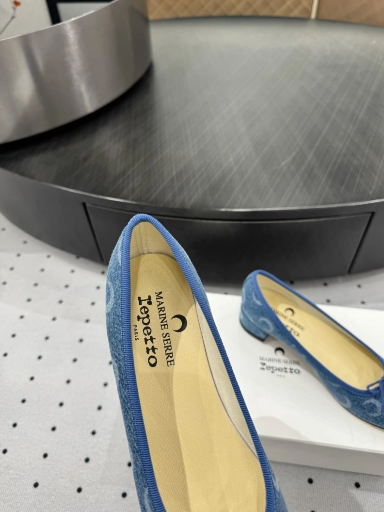 Othxr flat shoes Sleek 212323