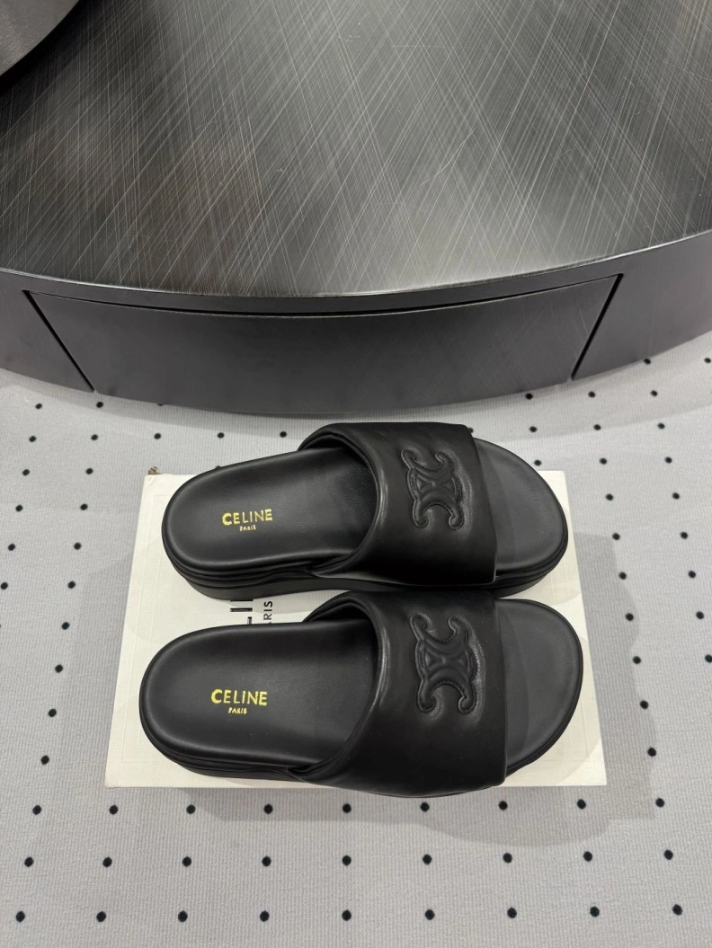 Othxr Slippers TopPick 212105