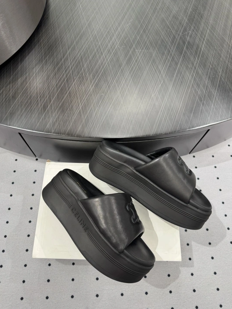 Othxr Slippers TopPick 212105