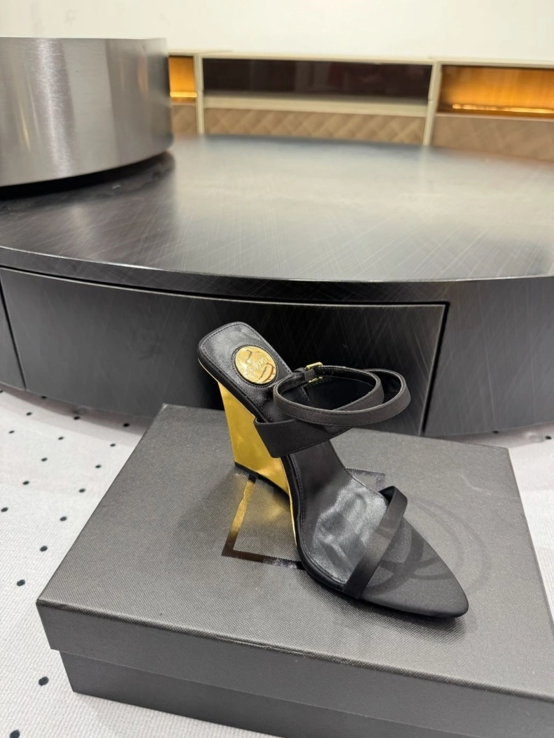 Othxr Sandals EyeCatching 212169