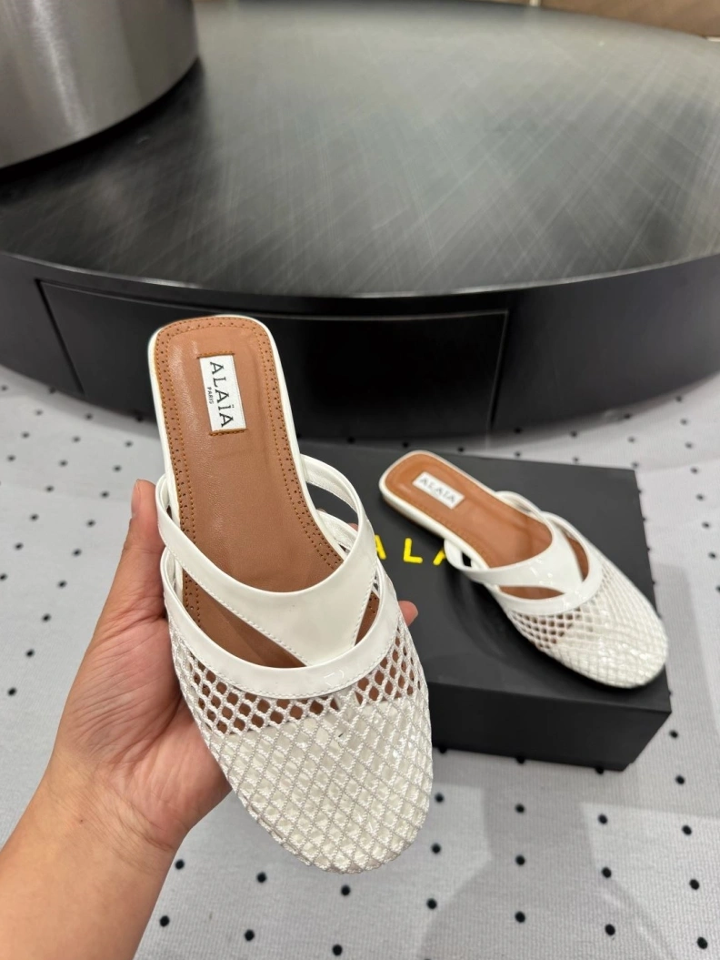 Othxr Slippers Versatile 212103