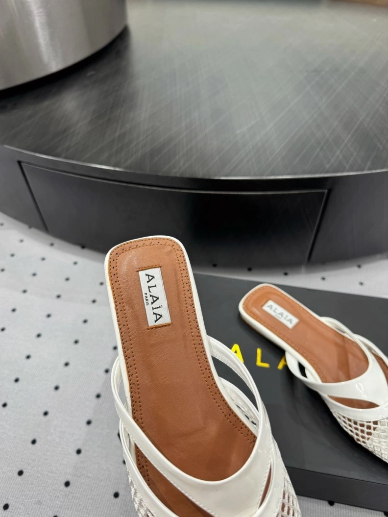 Othxr Slippers Versatile 212103