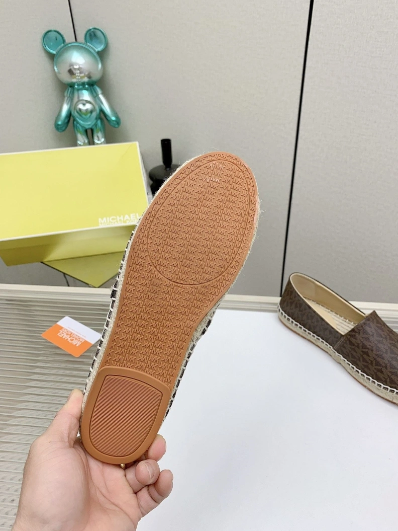 Chxnxl Flat Shoes Vibrant 119510