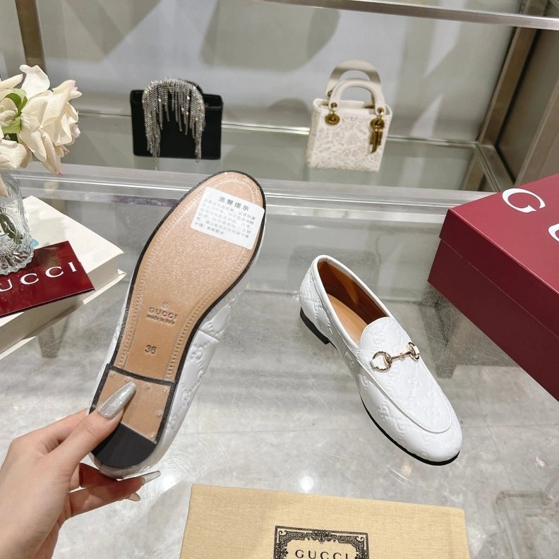Minimalist Gxccx Leather Shoes 157263