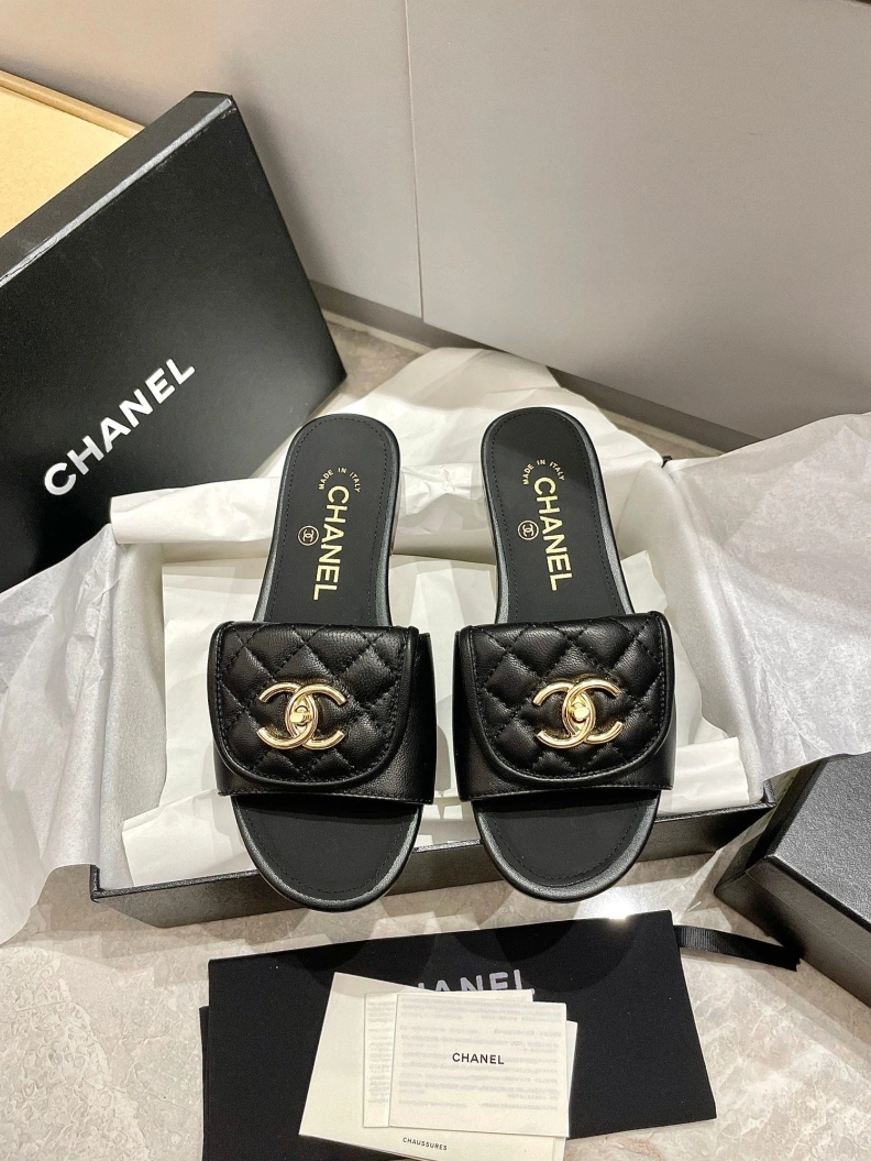 DailyWear Chxnxl Slippers 118984