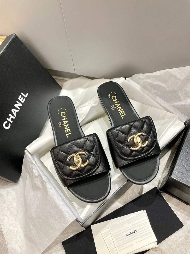 DailyWear Chxnxl Slippers 118984