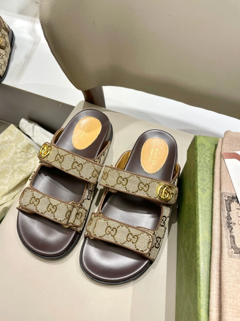 Gxccx Sandals Unique 157205
