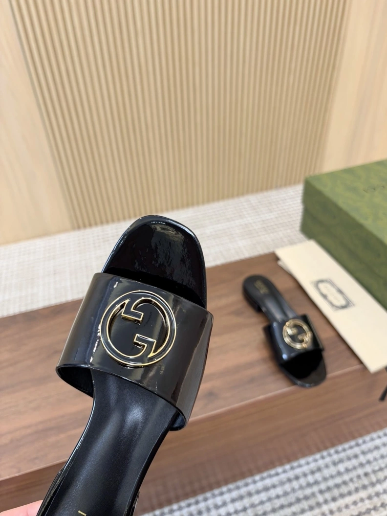 Gxccx Slippers Sophisticated 157096
