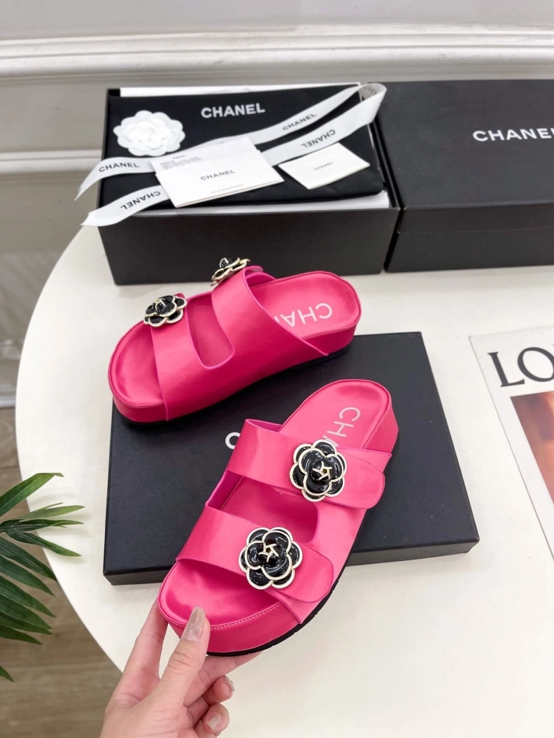 NewStyle Chxnxl Slippers 118983