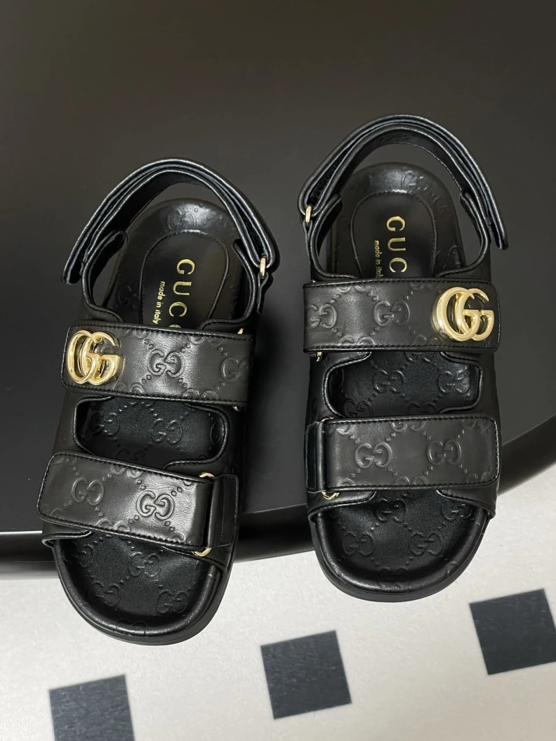 Gxccx Sandals Vibrant 157209