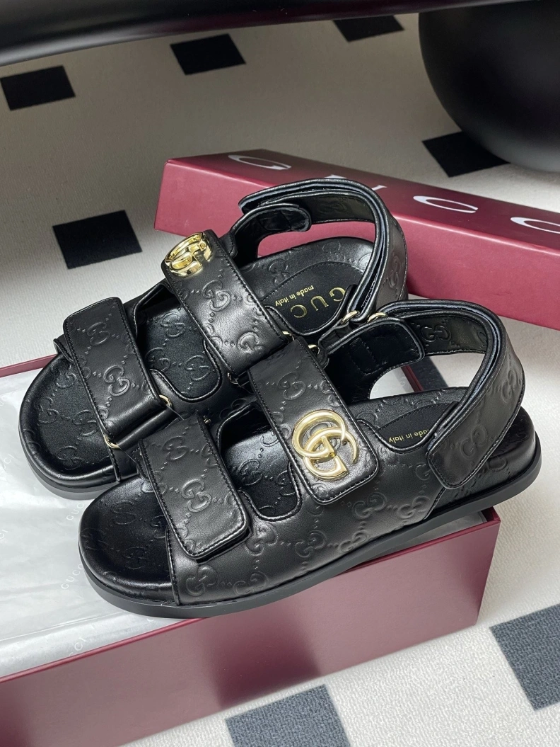 Gxccx Sandals Vibrant 157209