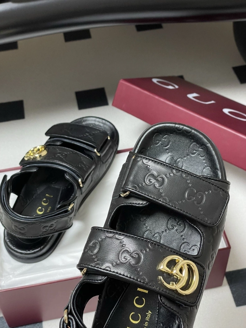 Gxccx Sandals Vibrant 157209
