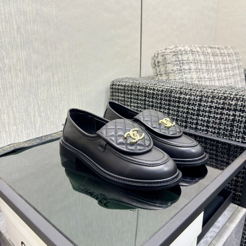 Comfortable Chxnxl Slippers 118981
