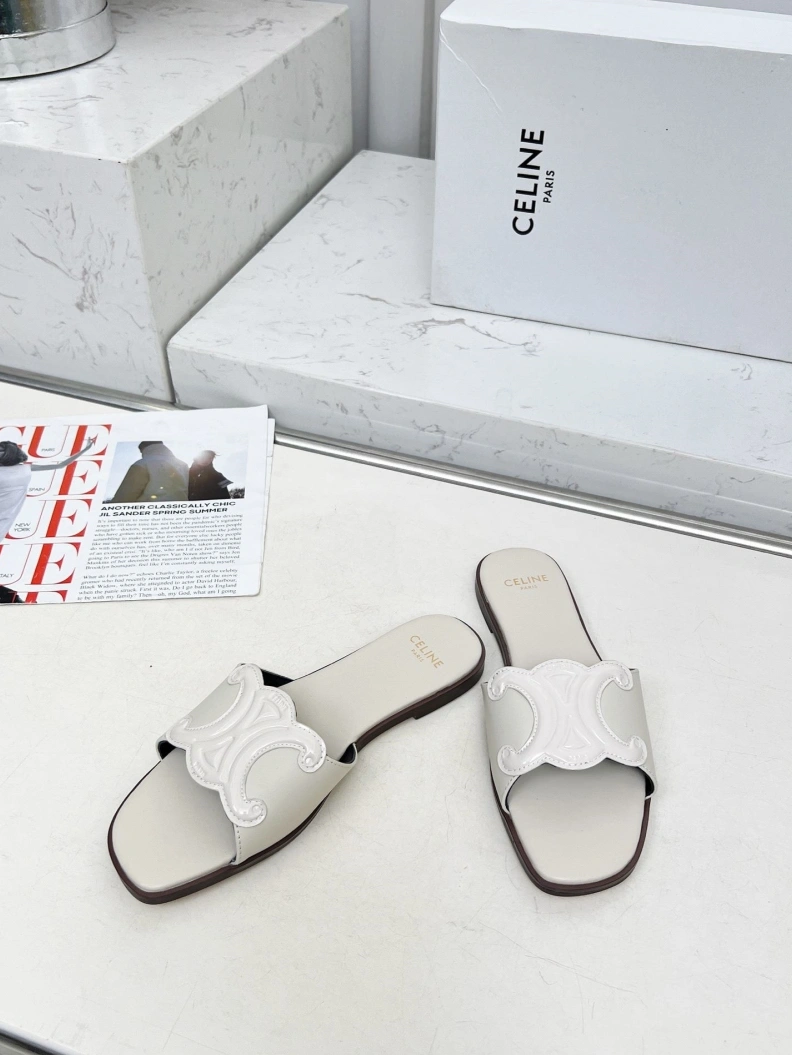 EasyMatch Cxlxne Slippers 116086