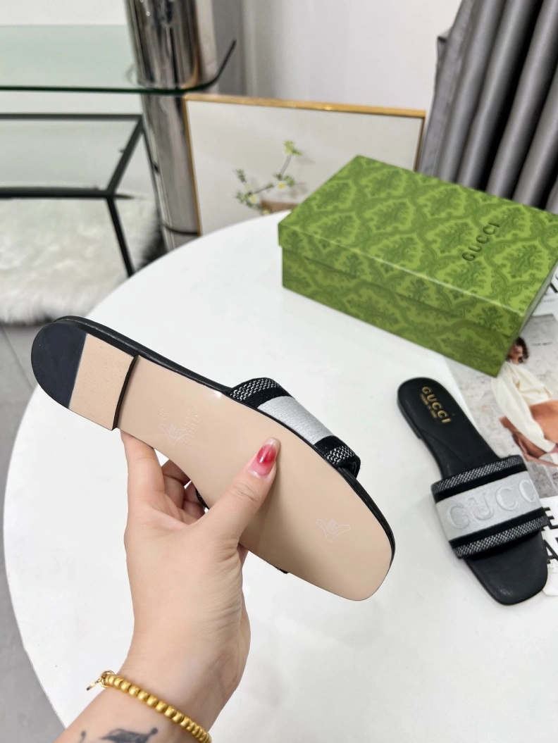 Gxccx Slippers Refined 157092