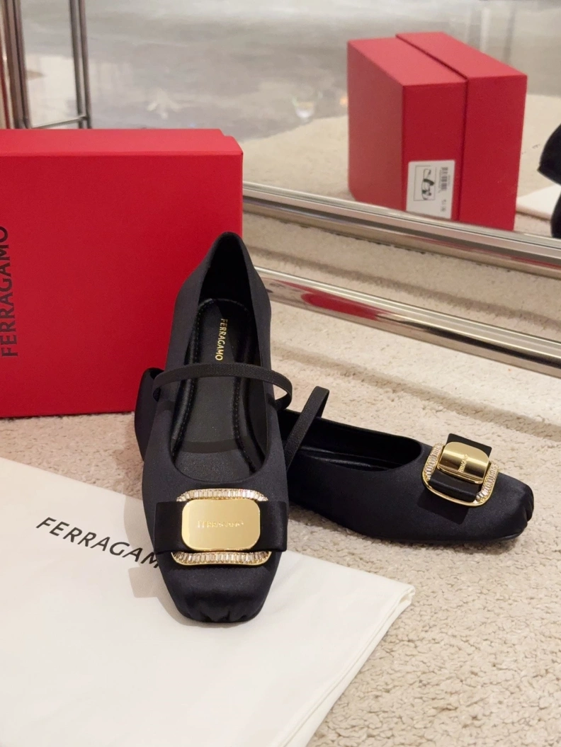 Othxr flat shoes ModernLook 212318