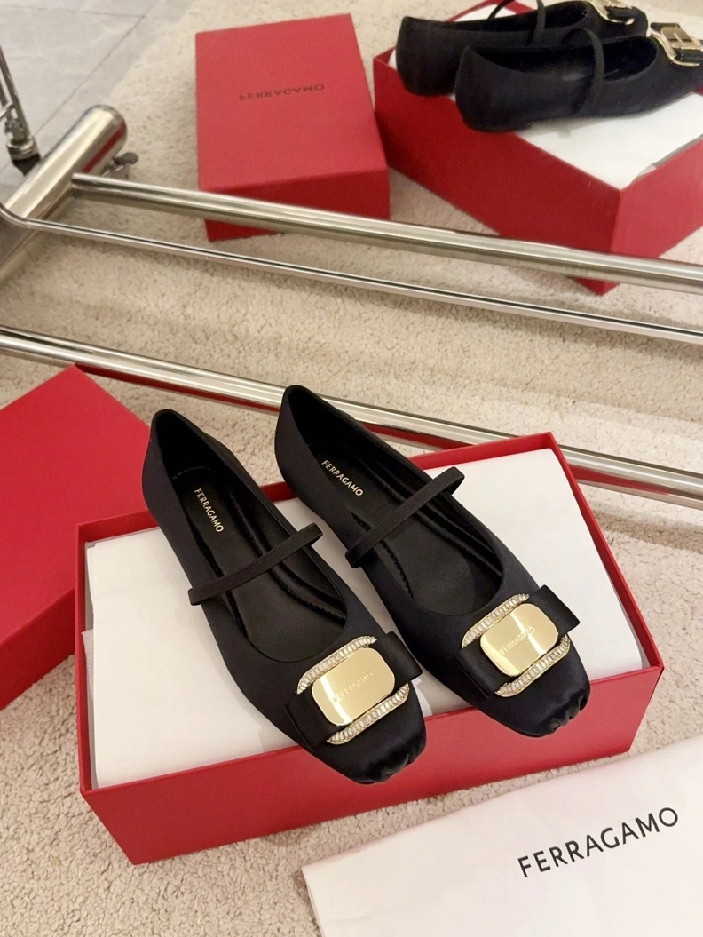 Othxr flat shoes ModernLook 212318