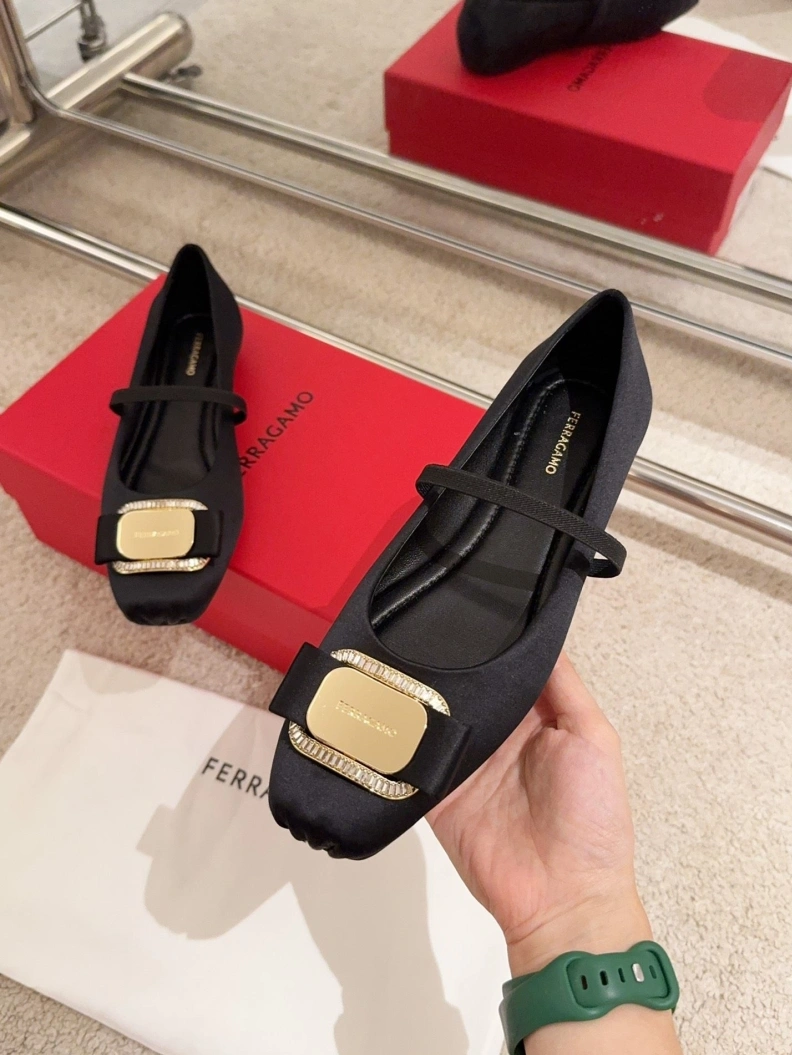 Othxr flat shoes ModernLook 212318